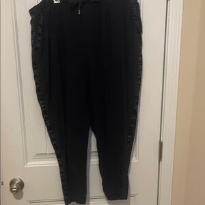 Cupio Navy Pants with tuxedo silk type stripe on leg. Size 1x stretch band